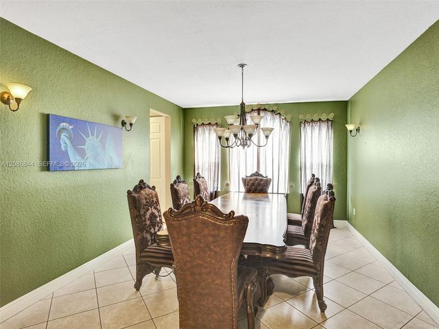 19462 Saturnia Lakes Drive, Boca Raton, FL 33498