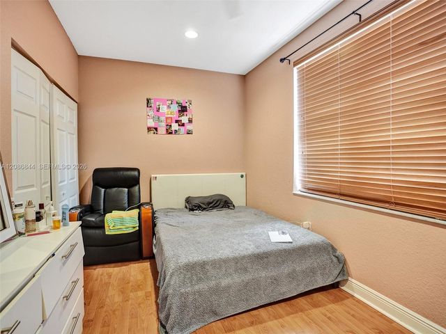 19462 Saturnia Lakes Drive, Boca Raton, FL 33498