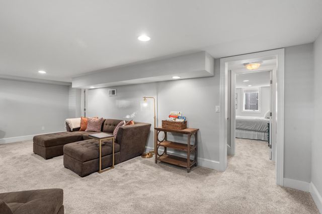 6345 Knox Avenue S, Richfield, MN 55423