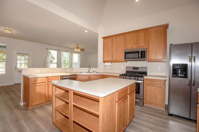 876 Schooner Cove Lane, League City, TX 77573