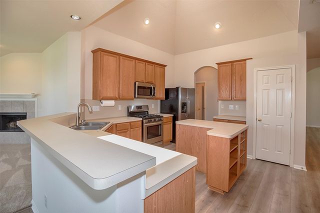 876 Schooner Cove Lane, League City, TX 77573