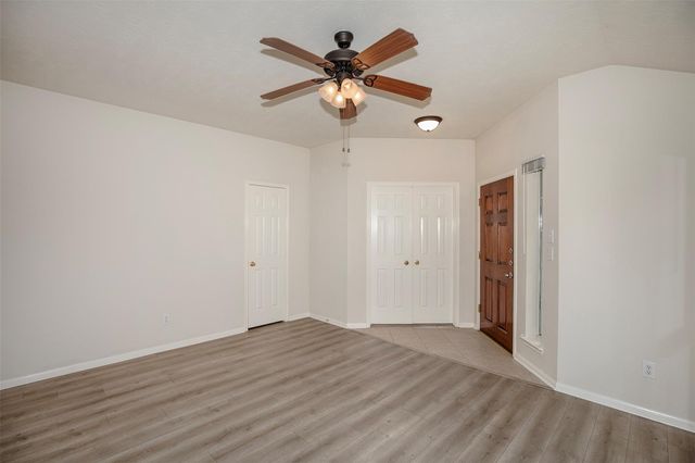 876 Schooner Cove Lane, League City, TX 77573