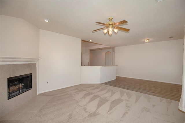 876 Schooner Cove Lane, League City, TX 77573