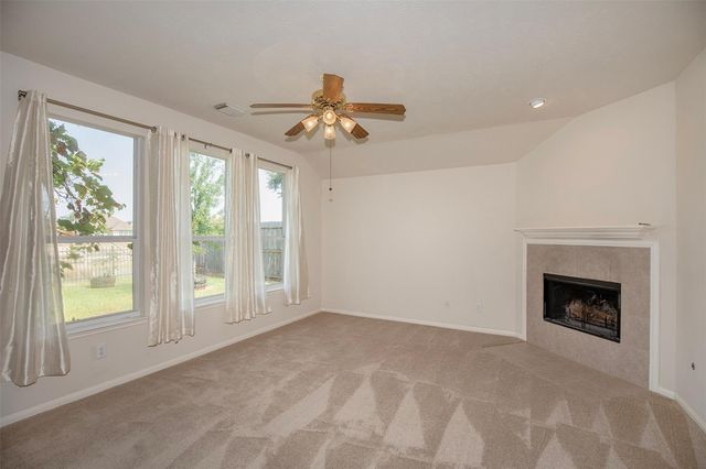 876 Schooner Cove Lane, League City, TX 77573