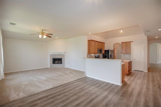 876 Schooner Cove Lane, League City, TX 77573
