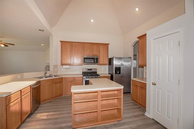 876 Schooner Cove Lane, League City, TX 77573
