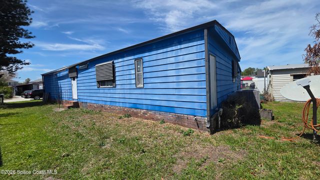 1805 Mango Street NE, Palm Bay, FL 32905