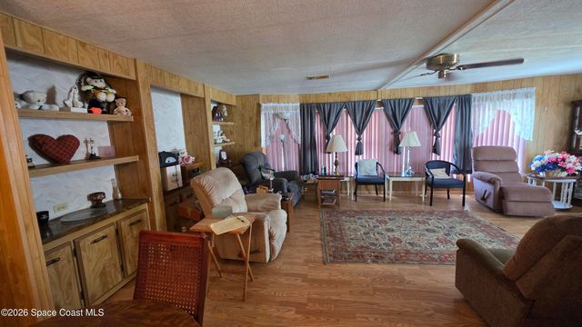 1805 Mango Street NE, Palm Bay, FL 32905