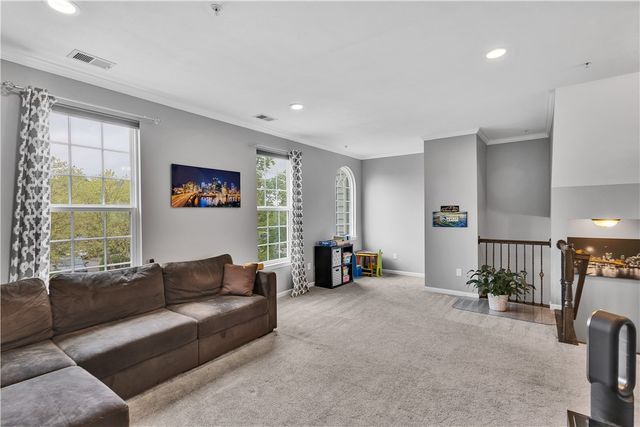 1304 Pointe View Dr, Adams Twp, PA 16046