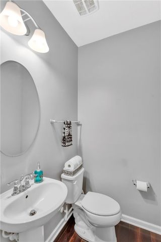 1304 Pointe View Dr, Adams Twp, PA 16046