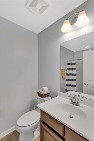 1304 Pointe View Dr, Adams Twp, PA 16046