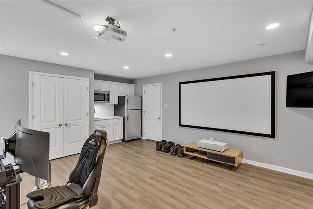 1304 Pointe View Dr, Adams Twp, PA 16046