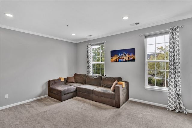 1304 Pointe View Dr, Adams Twp, PA 16046