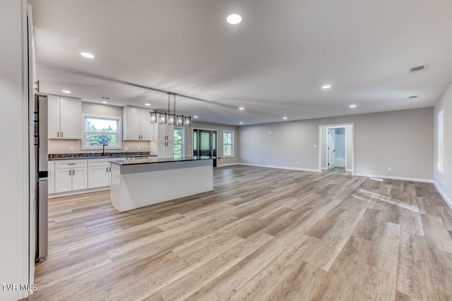 1105 Laurelwood Lane, Mountain City, TN 37683