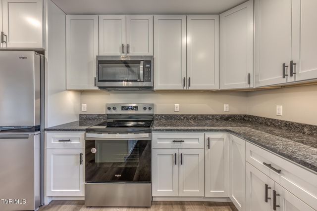 1105 Laurelwood Lane, Mountain City, TN 37683