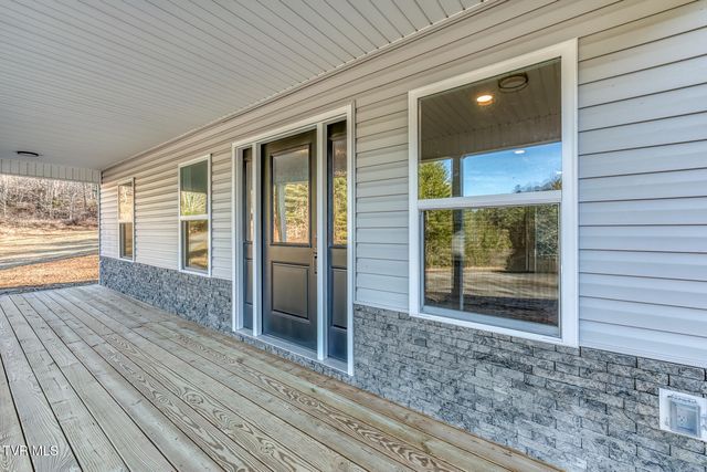 1105 Laurelwood Lane, Mountain City, TN 37683