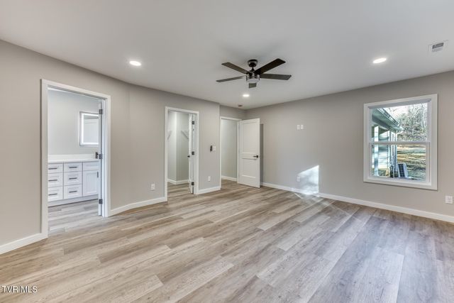 1105 Laurelwood Lane, Mountain City, TN 37683