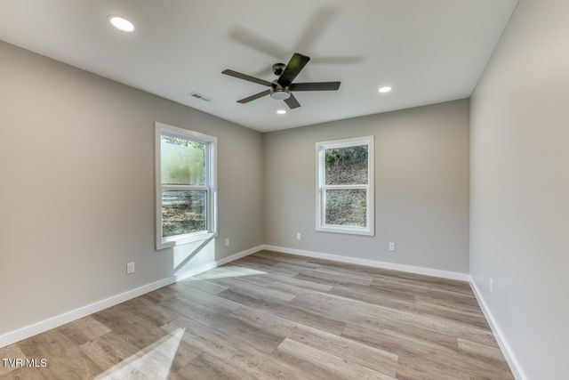 1105 Laurelwood Lane, Mountain City, TN 37683