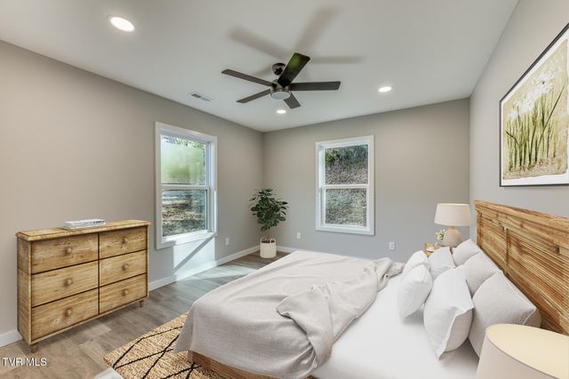 1105 Laurelwood Lane, Mountain City, TN 37683