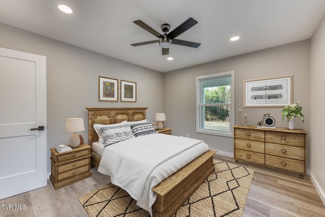 1105 Laurelwood Lane, Mountain City, TN 37683