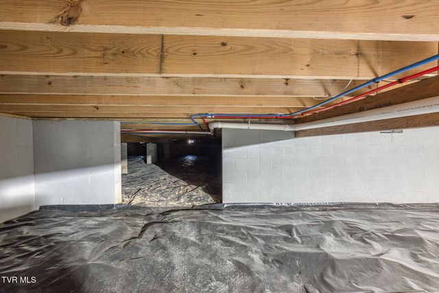 1105 Laurelwood Lane, Mountain City, TN 37683