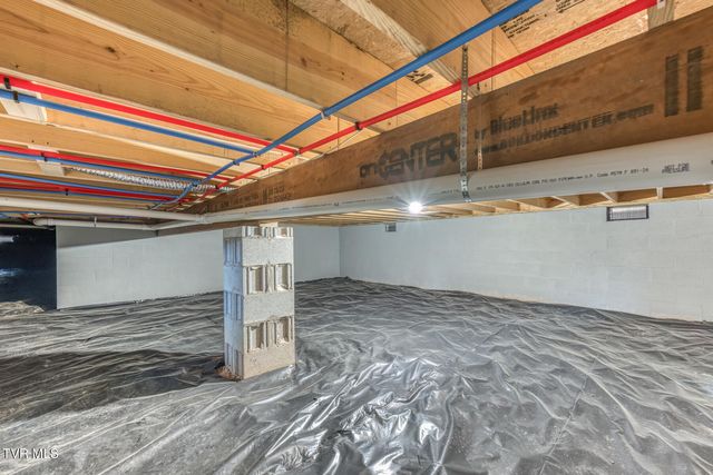 1105 Laurelwood Lane, Mountain City, TN 37683