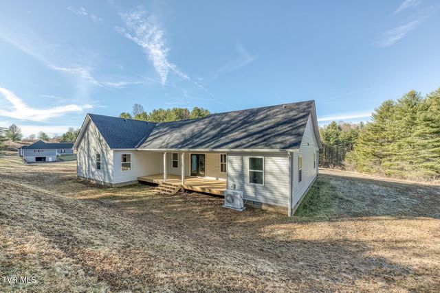 1105 Laurelwood Lane, Mountain City, TN 37683