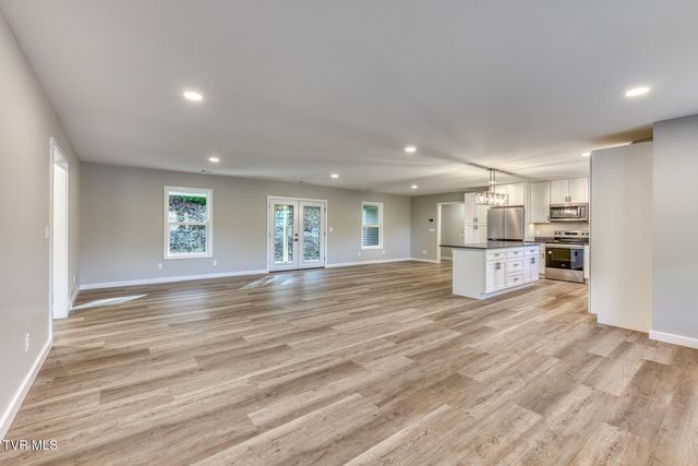 1105 Laurelwood Lane, Mountain City, TN 37683