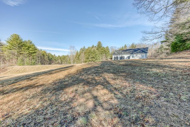 1105 Laurelwood Lane, Mountain City, TN 37683