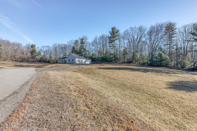 1105 Laurelwood Lane, Mountain City, TN 37683