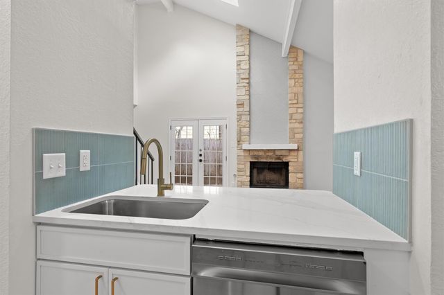 1804 Cinnamon PATH, Austin, TX 78704