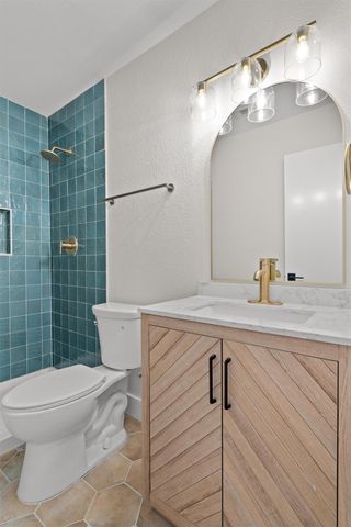 1804 Cinnamon PATH, Austin, TX 78704