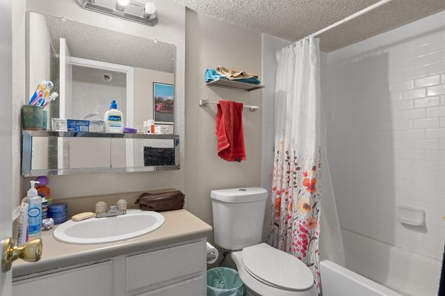 1804 Cinnamon PATH, Austin, TX 78704