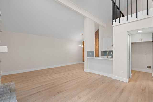 1804 Cinnamon PATH, Austin, TX 78704