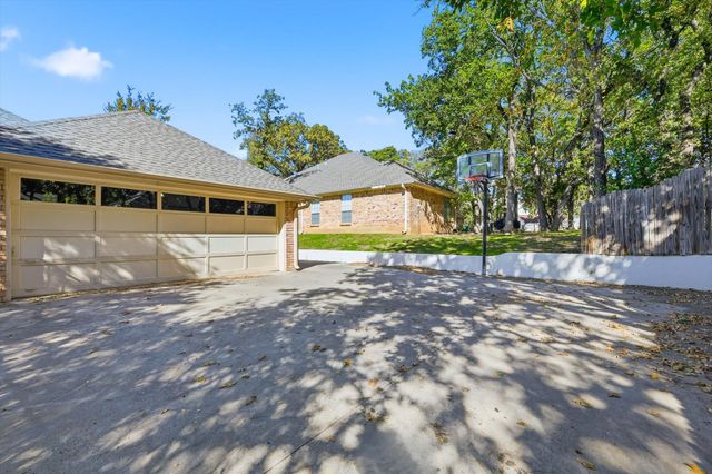 2272 Hollyhill Lane, Denton, TX 76205