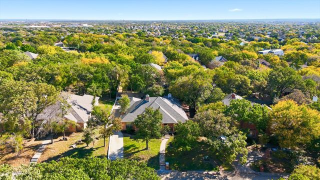 2272 Hollyhill Lane, Denton, TX 76205