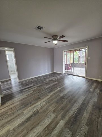 9611 Jaywood Drive, Houston, TX 77040