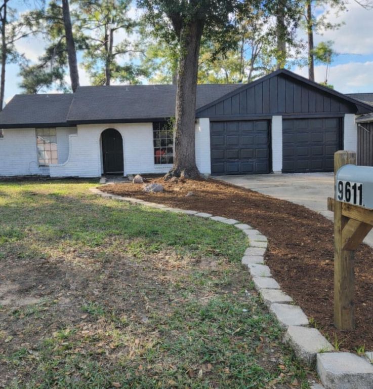 9611 Jaywood Drive, Houston, TX 77040