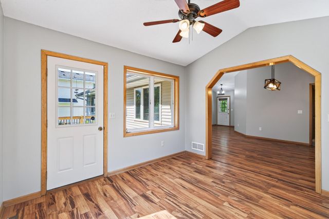 600 142nd Avenue NW, Andover, MN 55304