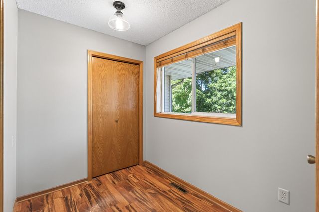 600 142nd Avenue NW, Andover, MN 55304