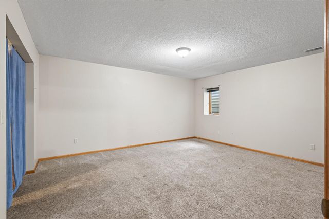 600 142nd Avenue NW, Andover, MN 55304