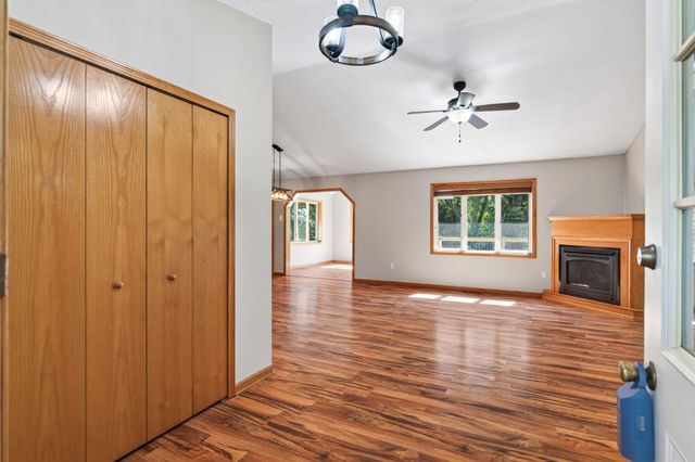600 142nd Avenue NW, Andover, MN 55304