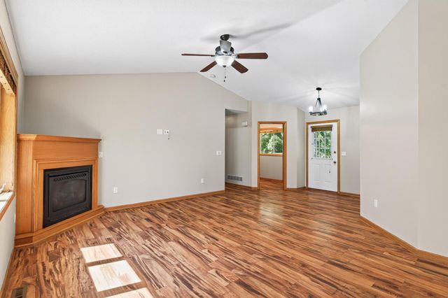 600 142nd Avenue NW, Andover, MN 55304