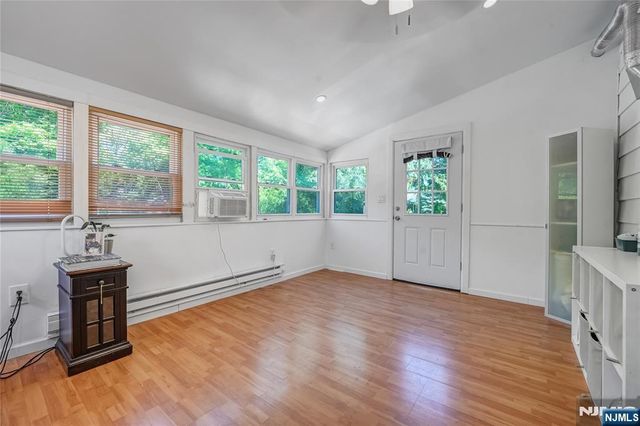 776 Maple Avenue, Glen Rock, NJ 07452