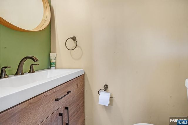 776 Maple Avenue, Glen Rock, NJ 07452