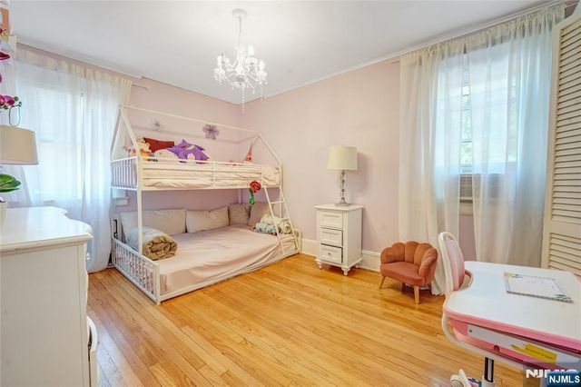776 Maple Avenue, Glen Rock, NJ 07452