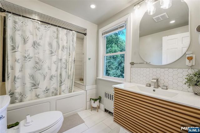 776 Maple Avenue, Glen Rock, NJ 07452