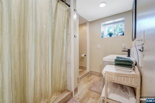 776 Maple Avenue, Glen Rock, NJ 07452