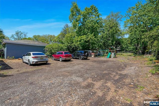 776 Maple Avenue, Glen Rock, NJ 07452