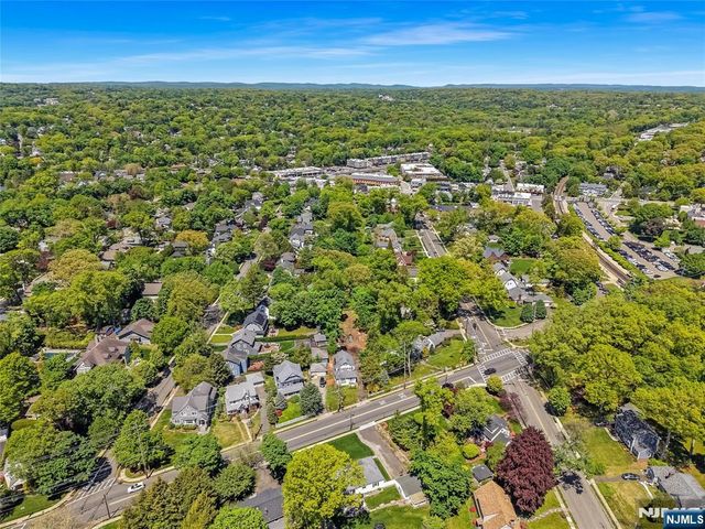 776 Maple Avenue, Glen Rock, NJ 07452